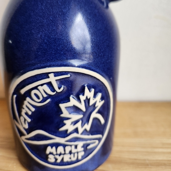 Blue Jug Stoneware Vermont Pottery Cork Syrup Bottle - Picture 2 of 9